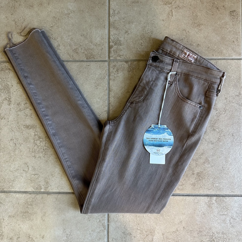 NWT AG Skinny Fit Curve Sculpting Raw Hem Jeans Size 25